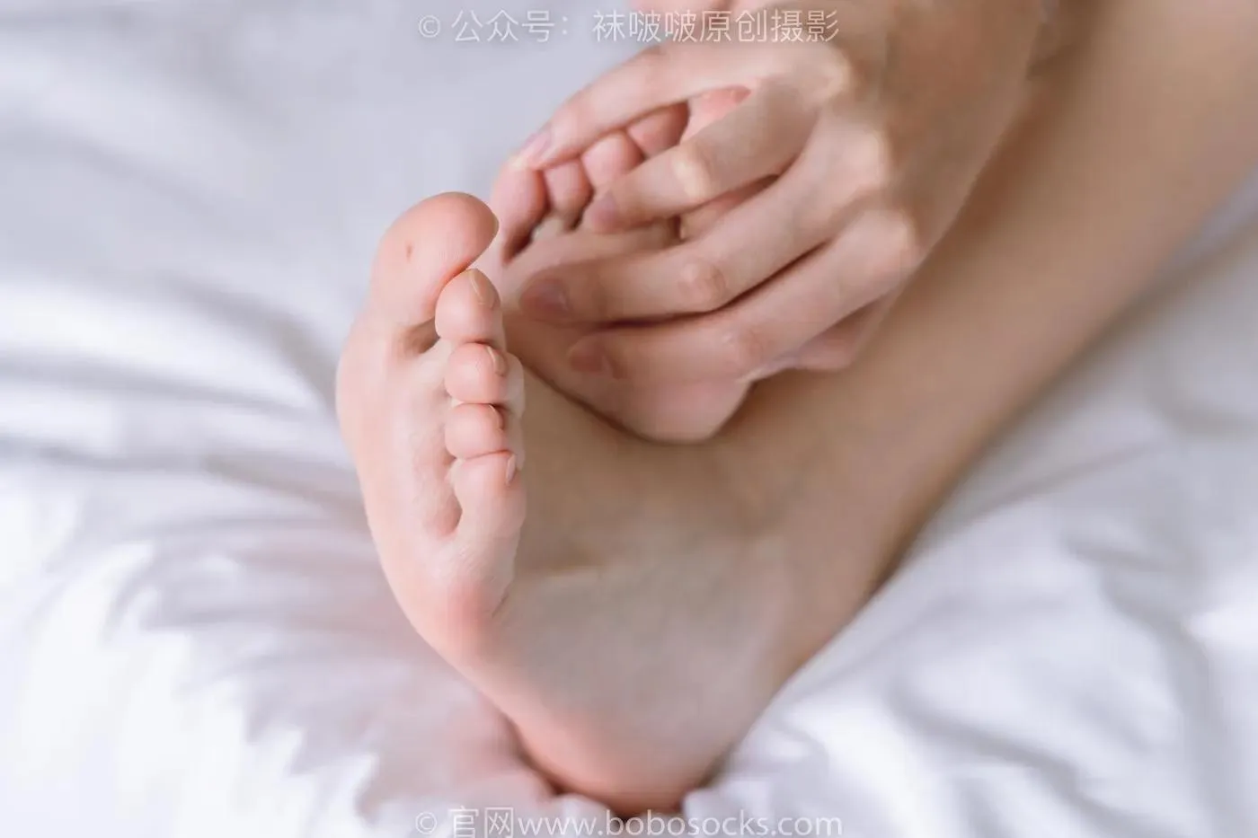 [BoBoSocks袜啵啵]NO.174 小甜豆-高跟长靴、白棉袜、裸足 [178P]插图8